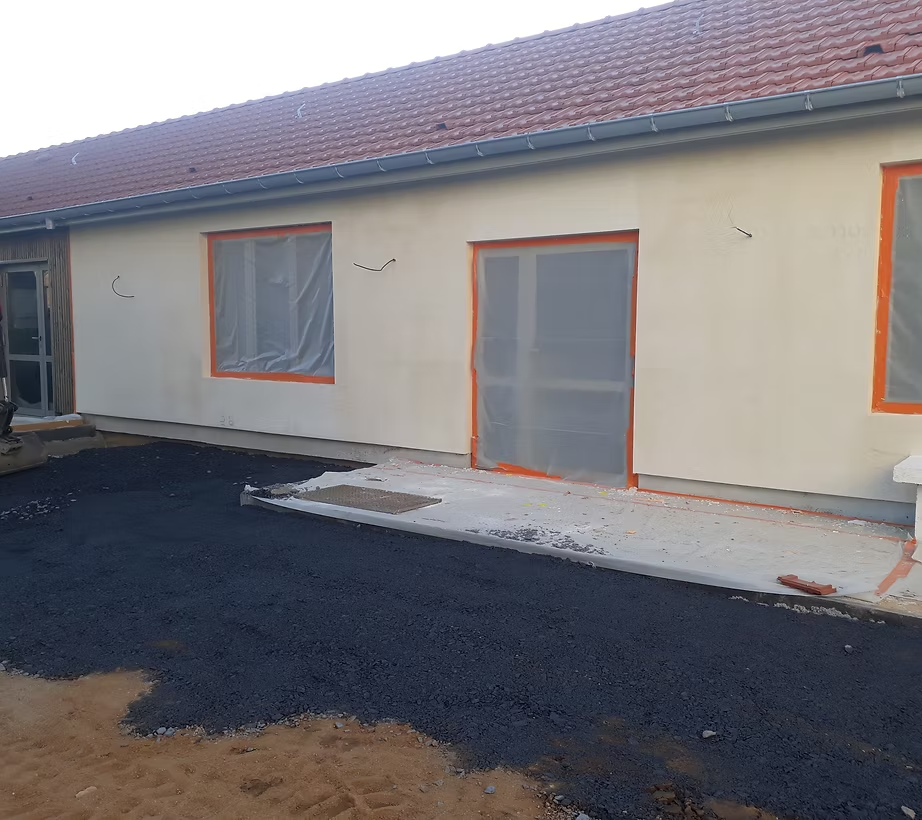 l'intérêt de l'isolation par l'extérieur avec  la laine de bois est d'améliorer le confort d'été